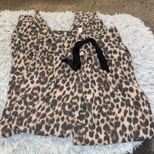 Brand new with tags super soft Victoria’s Secret Cheetah Print joggers size XS